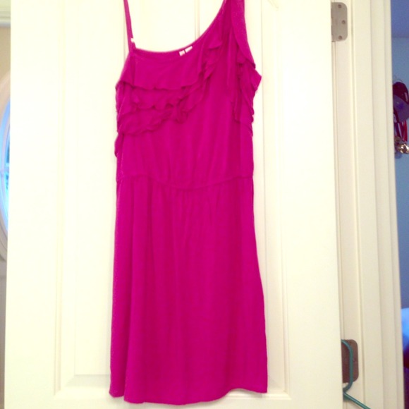 Pink one shoulder summer dress