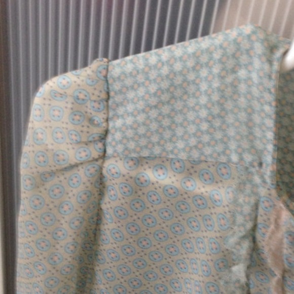 💜💜💜SOLD💜💜💜💜Zara button down blouse - Picture 2 of 4