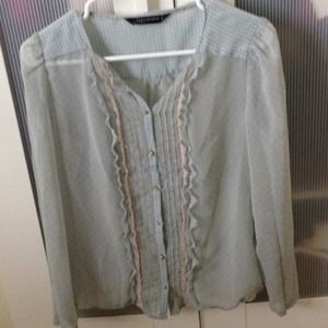 💜💜💜SOLD💜💜💜💜Zara button down blouse