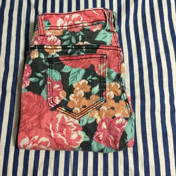 Floral jeans - Picture 3 of 3
