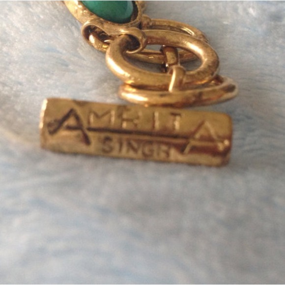 Amrita Singh necklace - Picture 3 of 4