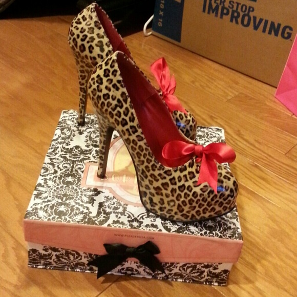 Cheetah high heels - Picture 1 of 4