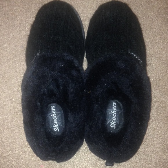 Sketchers slip on shoes - Picture 1 of 3