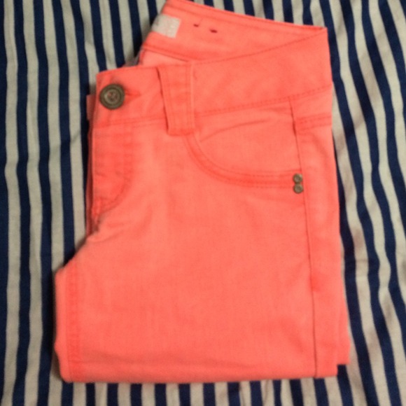 🚫SOLD🚫Vibrant neon orange Capris❤️💛 - Picture 3 of 3