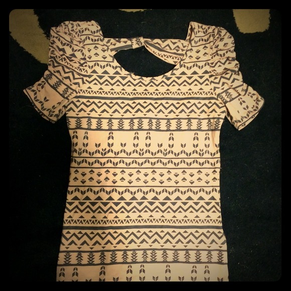 Forever 21 light pink tribal top