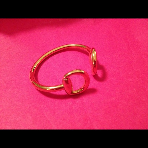 Gold C. Wonder Bangle