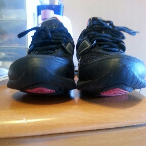 Ladies black Reebok Sneakers