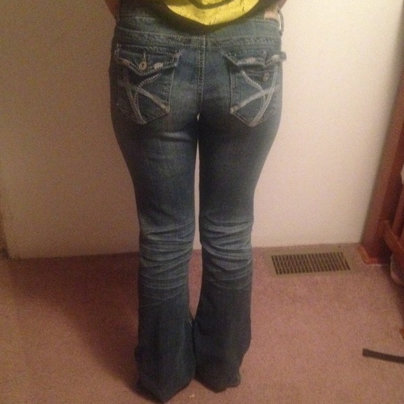 Ariya boot cut jeans - Picture 2 of 3