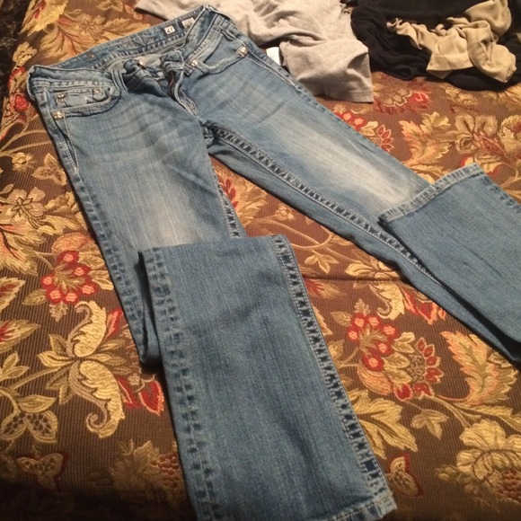 ❌❌SOLD❌❌Miss me jeans - Picture 2 of 4