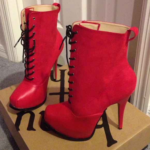 Boots - Brand new sexy red booties