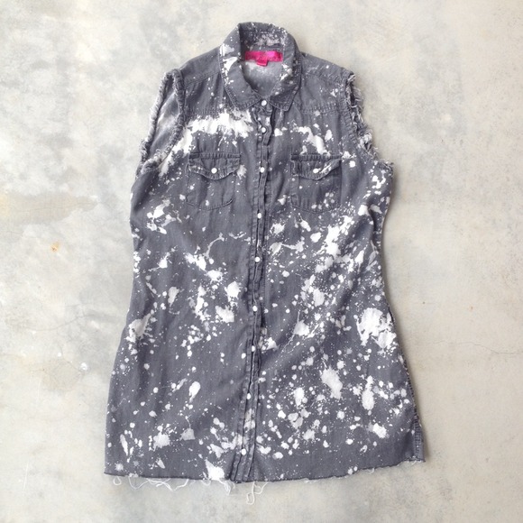 Grunge Acid Splattered Cut-Off Denim Vest