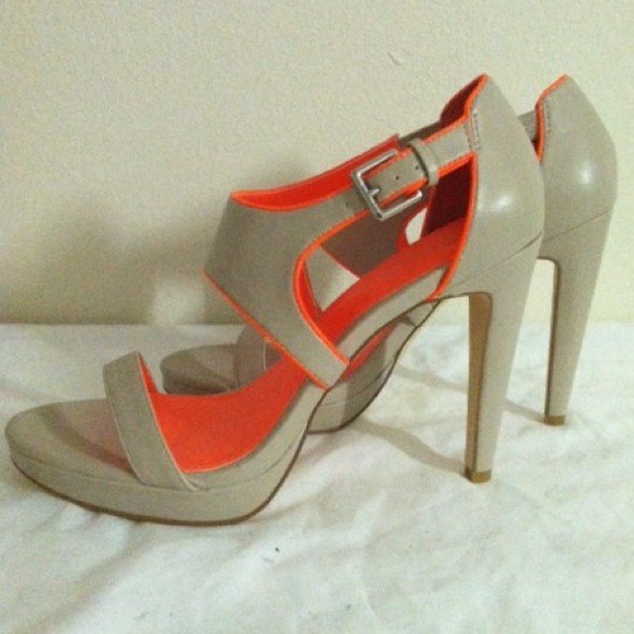 Calvin Klein Heels - Picture 2 of 4