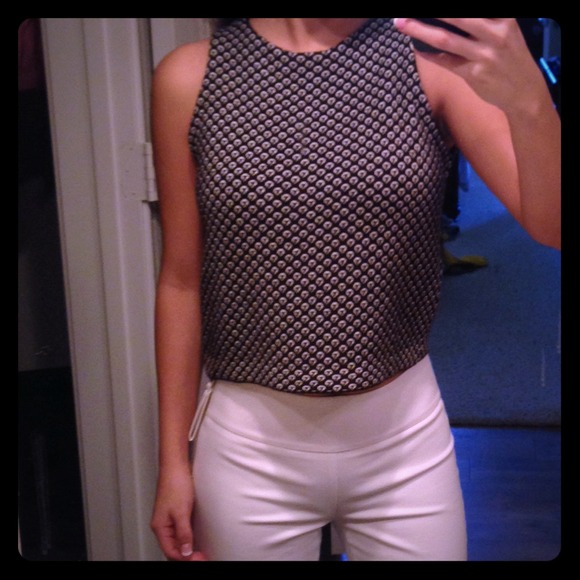 SOLD TO SHODENK!! Beautiful Zara knitwear!!