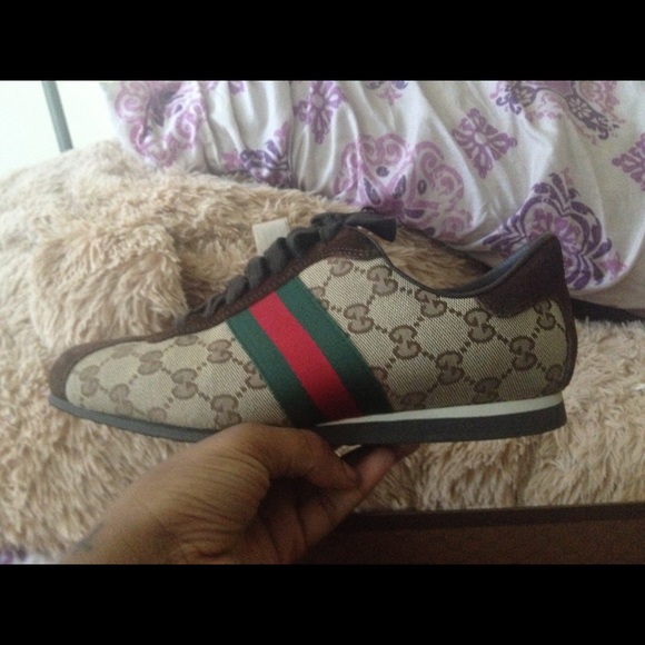 Authentic Gucci sneakers..originals worn once