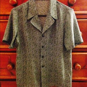 Grey button up short sleeve collar shirt