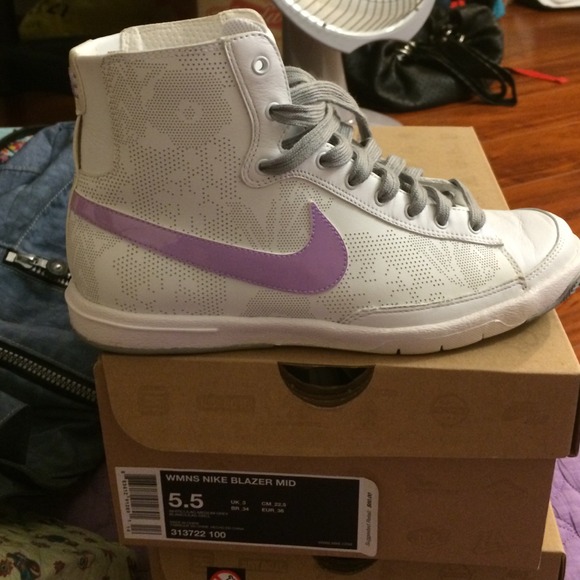 Nike blazer mid $40 7/10 condition. Sold!