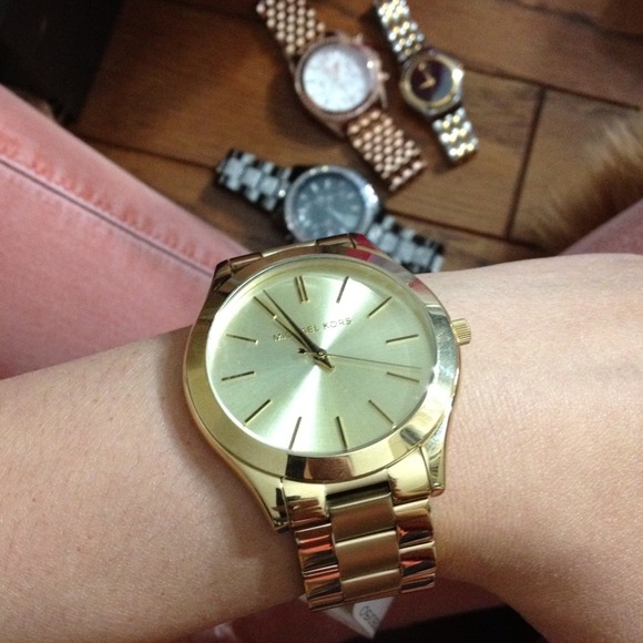 ****SOLD ****Michael kors