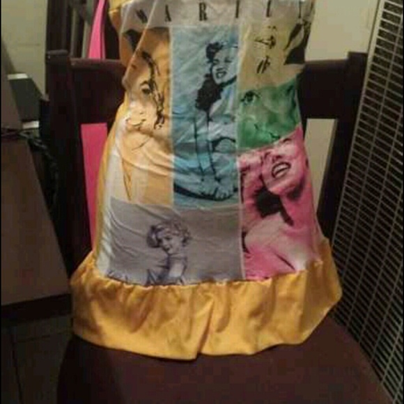 Marilyn Monroe Tube top/mini dress/beach cover up - Picture 3 of 4