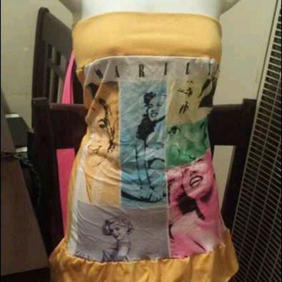 Marilyn Monroe Tube top/mini dress/beach cover up - Picture 4 of 4