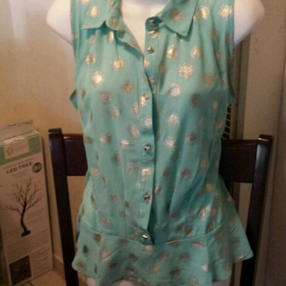 Minty green