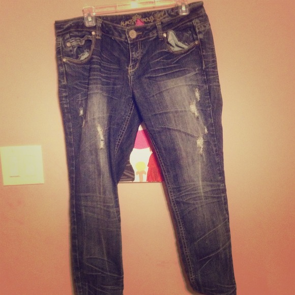 Semi ripped skinny jeans