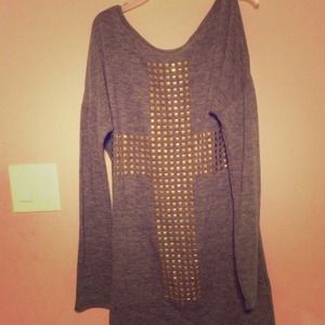 Fitted dress with beaded cross in front