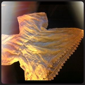 Jessica Simpson dressy maternity top