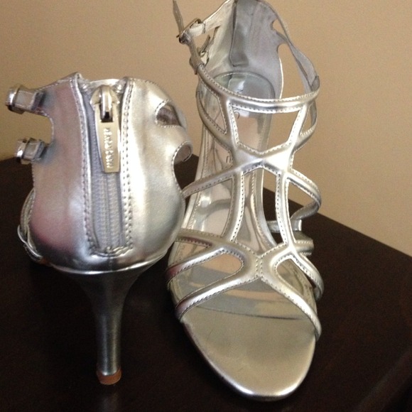 Sandals - Picture 2 of 3