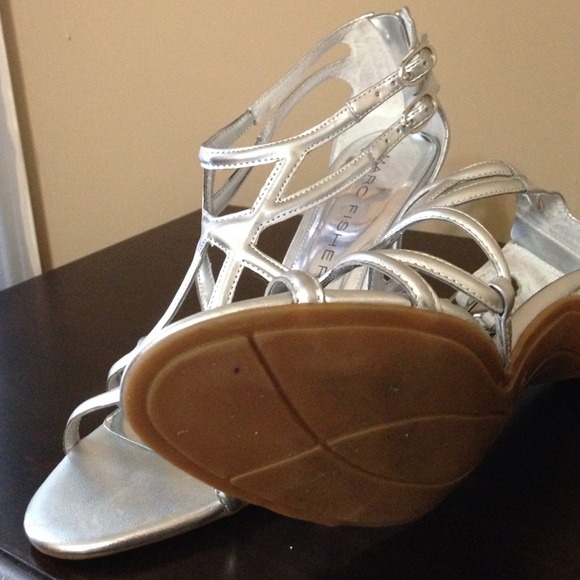 Sandals - Picture 3 of 3