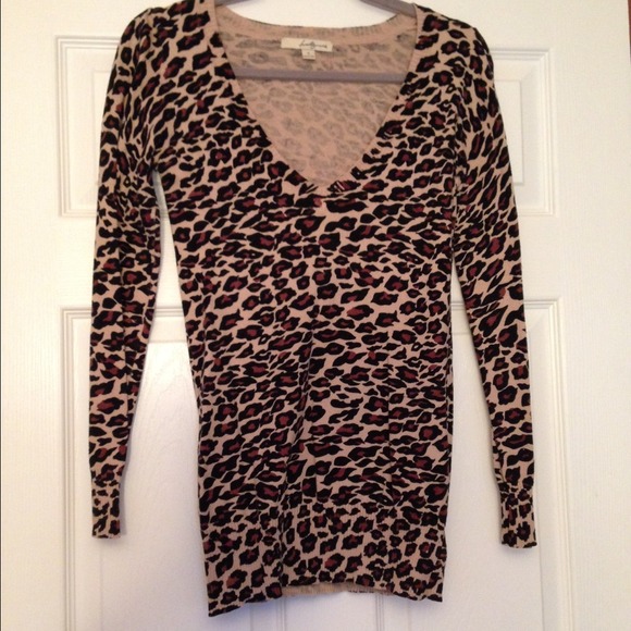 💢SOLD💢--Stylish animal print sweater