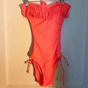 American Eagle Cute One Piece Cutout Swimsuit