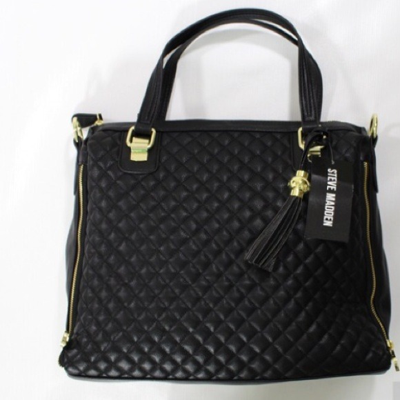 ‼️SOLD‼️Black quilted bag