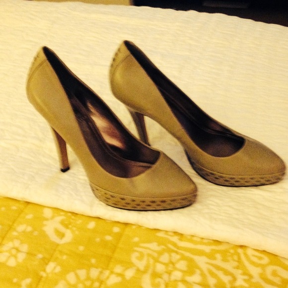 SOLD--Vince Camuto grey leather high heels