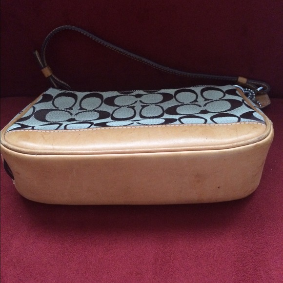 Authentic Coach Purse - Picture 2 of 3