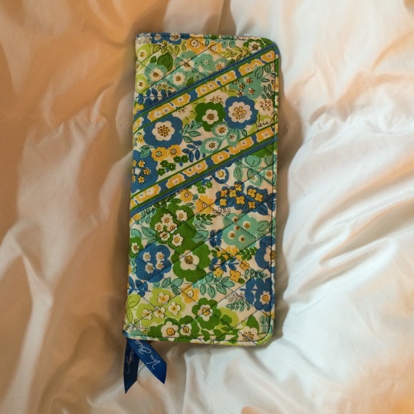 brand new Vera Bradley clutch