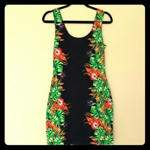 Tropical body con dress *New Markdown *