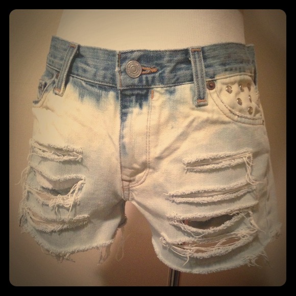 🚫SOLD🚫Tie dye destroyed ombré shorts