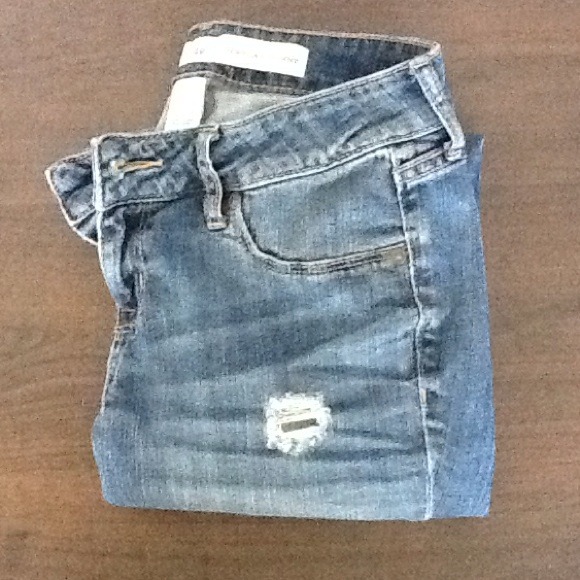Distressed Skinny Jeans