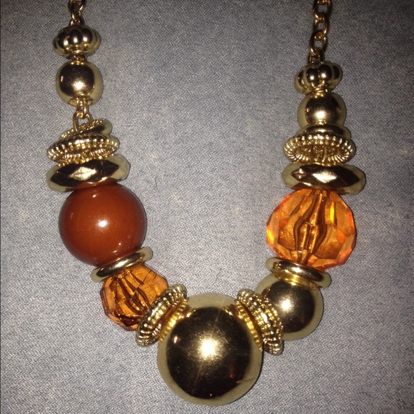 Brown and Gold bead necklace - Picture 2 of 3
