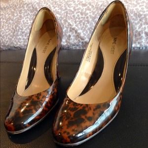 Nine West Tortoise Shell WagtailX5 Pumps size 9