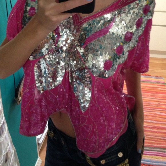 Sequenced Butterfly Top