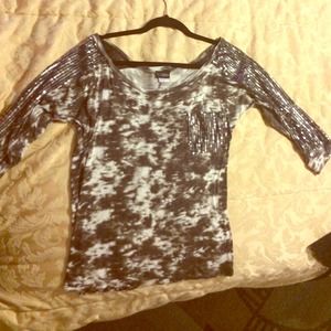 XS grey blingy top from buckle