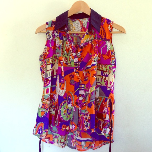 _ graphic sleeveless _