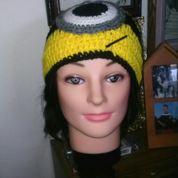One eyed minion beanie.