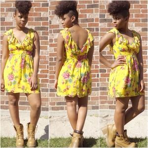 💥New Item💥 Yellow Floral Summer Dress