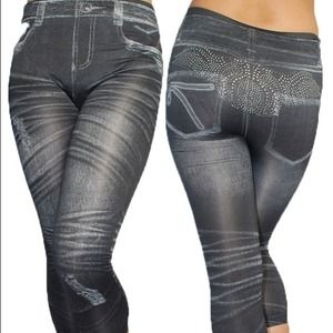 Fashion Capri Leggings Only 2 Left
