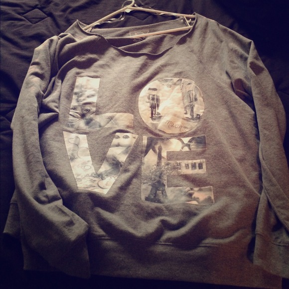 Off the shoulder sweater very fashionable