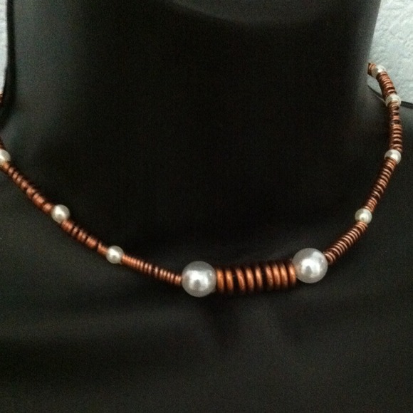 Copper coils and pearls necklace. 14"