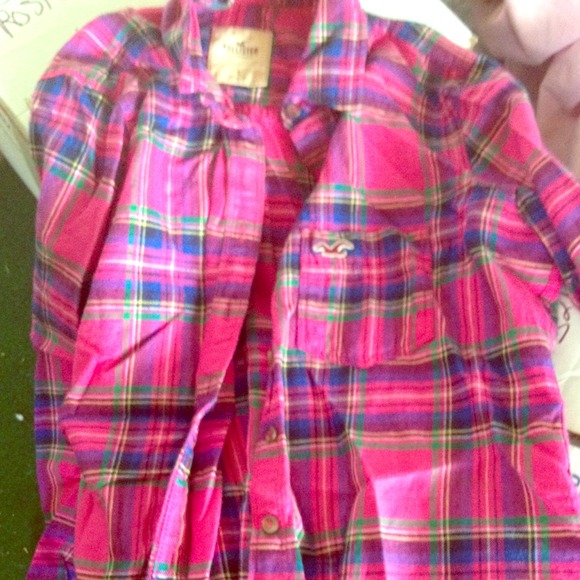 Cute hollister plaid shirt