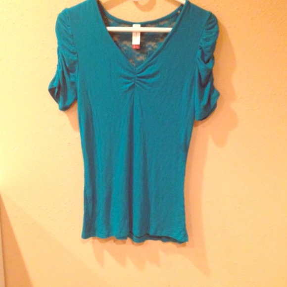 No Boundries top with lace